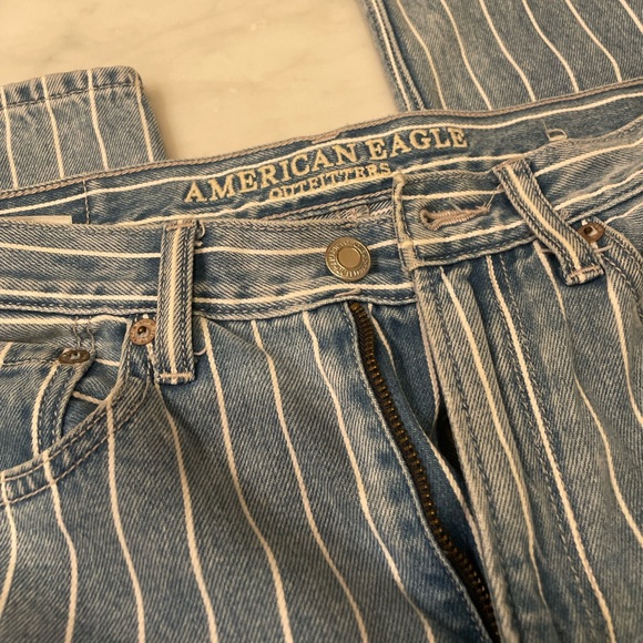 American Eagle Striped Mom Jean - Picture 4 of 6